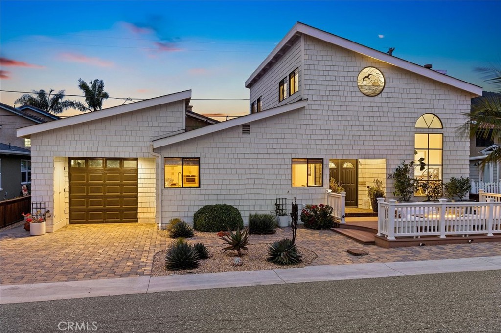 250 Castaic Avenue