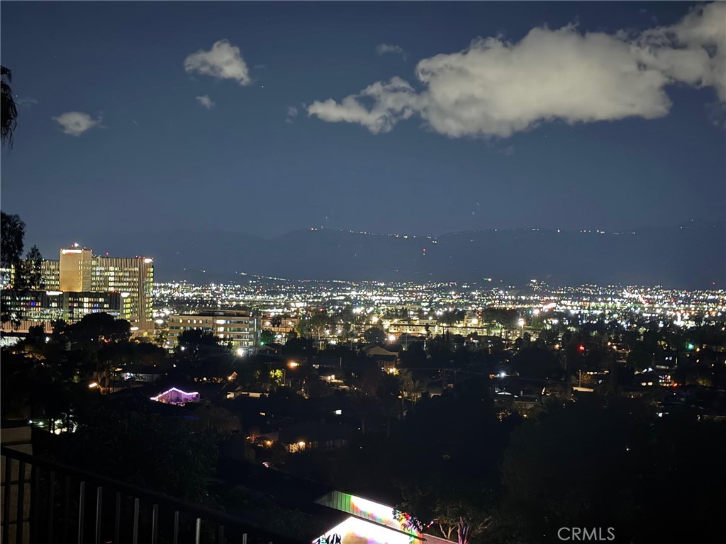 25044 Crestview Drive