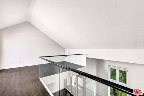 Tiny photo for 811 21st Street #2, Santa Monica, CA 90403 (MLS # 26661041)