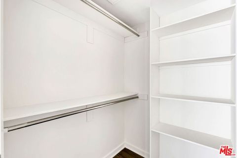 Tiny photo for 811 21st Street #2, Santa Monica, CA 90403 (MLS # 26661041)