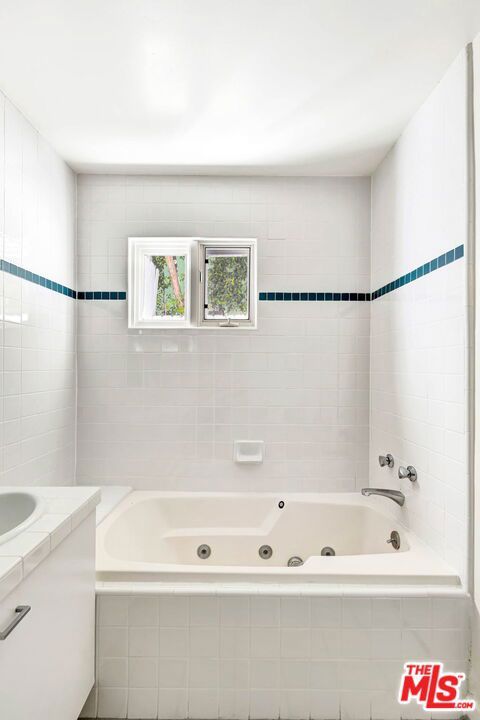 Tiny photo for 811 21st Street #2, Santa Monica, CA 90403 (MLS # 26661041)