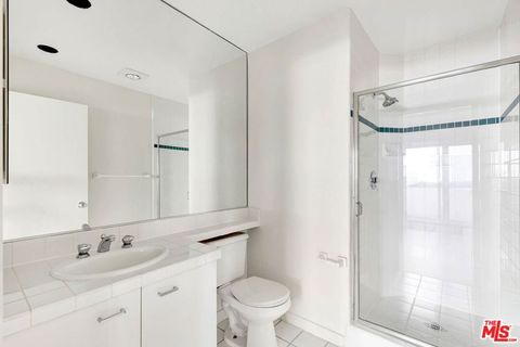 Tiny photo for 811 21st Street #2, Santa Monica, CA 90403 (MLS # 26661041)