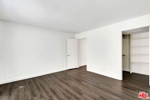Tiny photo for 811 21st Street #2, Santa Monica, CA 90403 (MLS # 26661041)