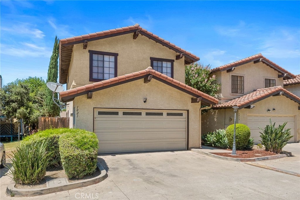 1021 S Reservoir