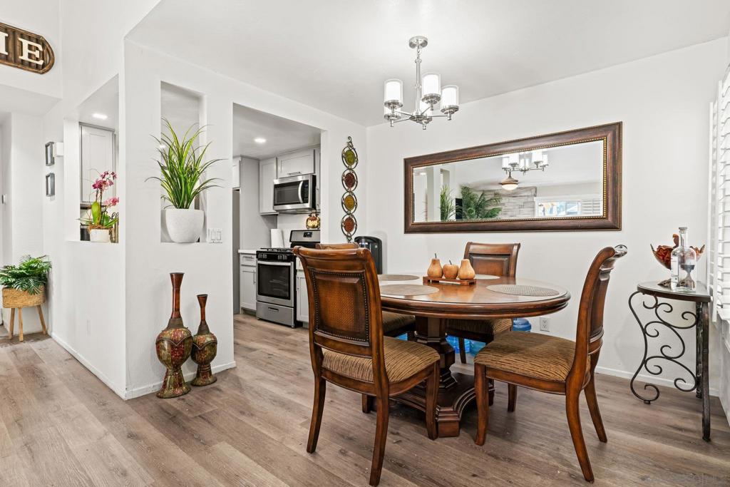 2085 Lakeridge Cir 203