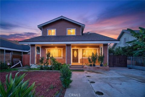 Photo of 1330 W 48th St, Los Angeles, CA 90037 (MLS # DW26005375)