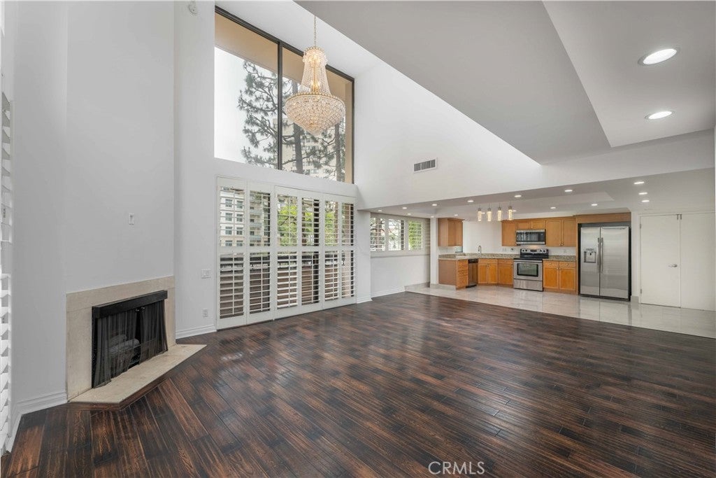 10590 Wilshire Boulevard 305