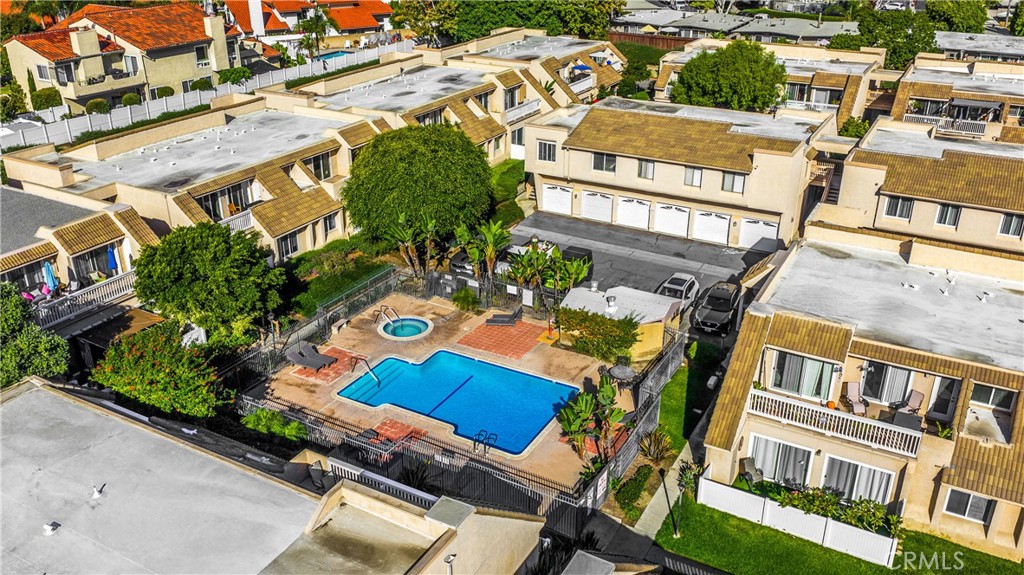 Shorecliff Villas - Residential