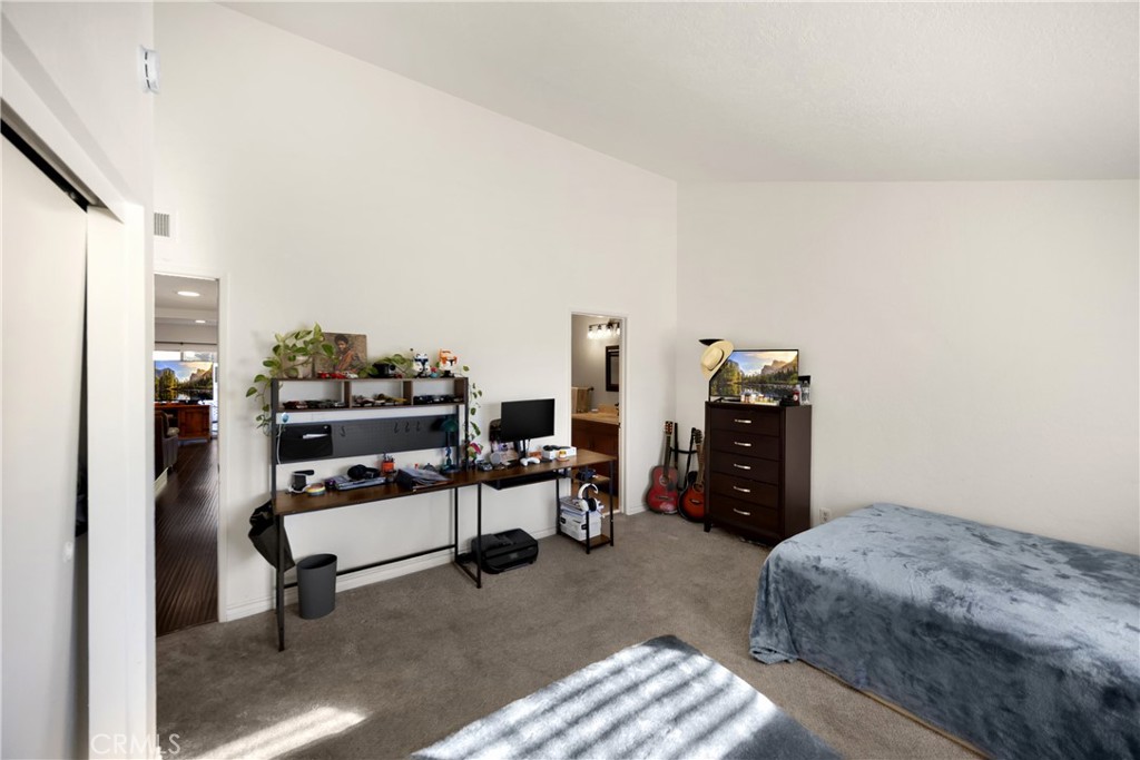 Shorecliff Villas - Residential