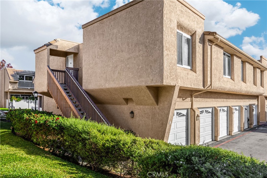 Shorecliff Villas - Residential