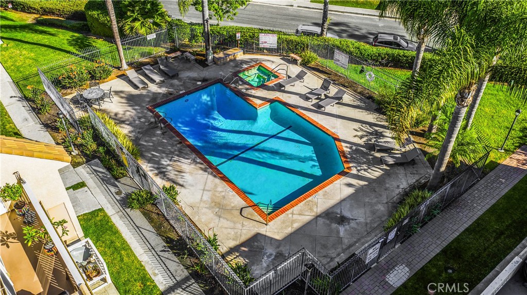 Shorecliff Villas - Residential