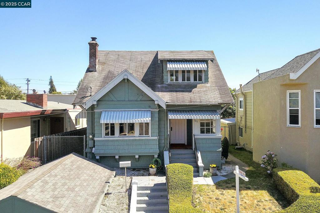 1322 Virginia Street