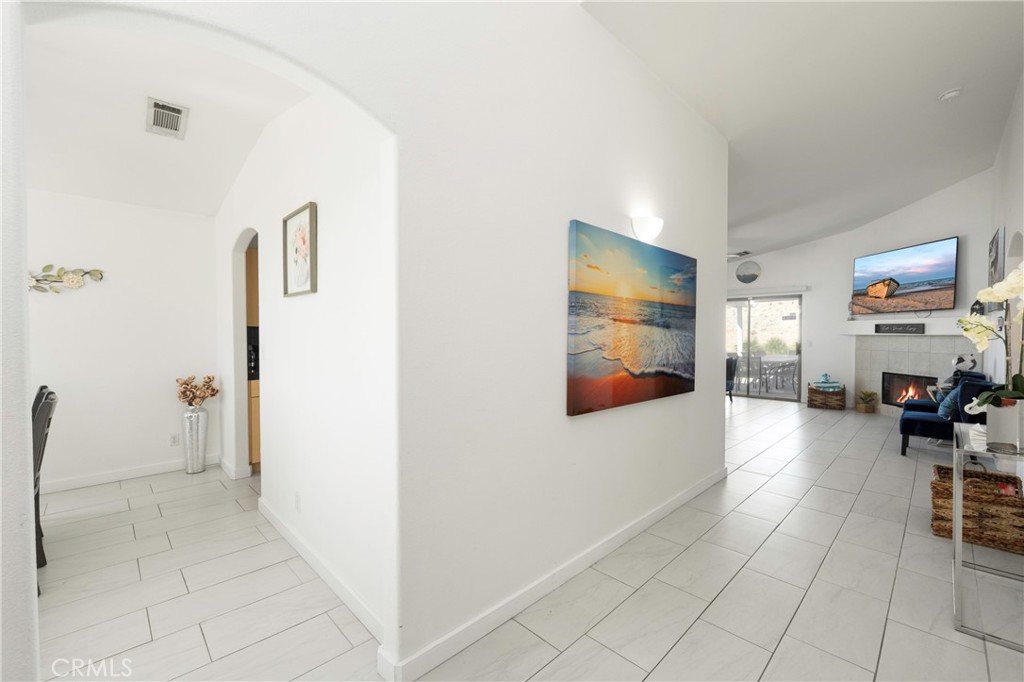 12417 Avenida Alta Loma