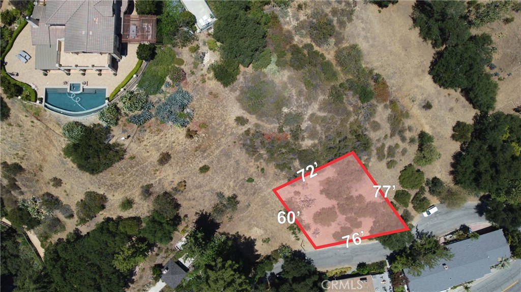 Incredible opportunity to build your dream home near Frank Lloyd Wright Jr.’s iconic 1926 Derby House in Glendale’s prestigious Chevy Chase neighborhood. This development parcel offers approx. 76 feet of frontage, surrounded by historic multi-million-dollar homes and just blocks from the country club and golf course.
Enjoy canyon living minutes from La Cañada, Pasadena, Burbank, Eagle Rock, and only 10 miles from downtown L.A. A rare chance to create a custom residence or invest in prime land. Adjacent parcel (APN: 5663-014-028) also available separately.