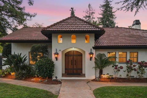 Photo of 4020 Orme Street, Palo Alto, CA 94306 (MLS # ML82065389)