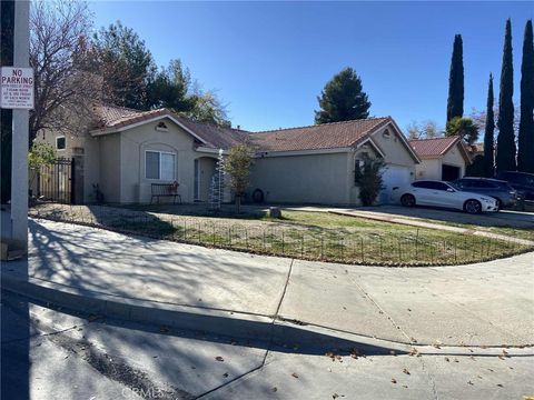 Photo of 3256 Shale Road, Palmdale, CA 93550 (MLS # SR25276431)