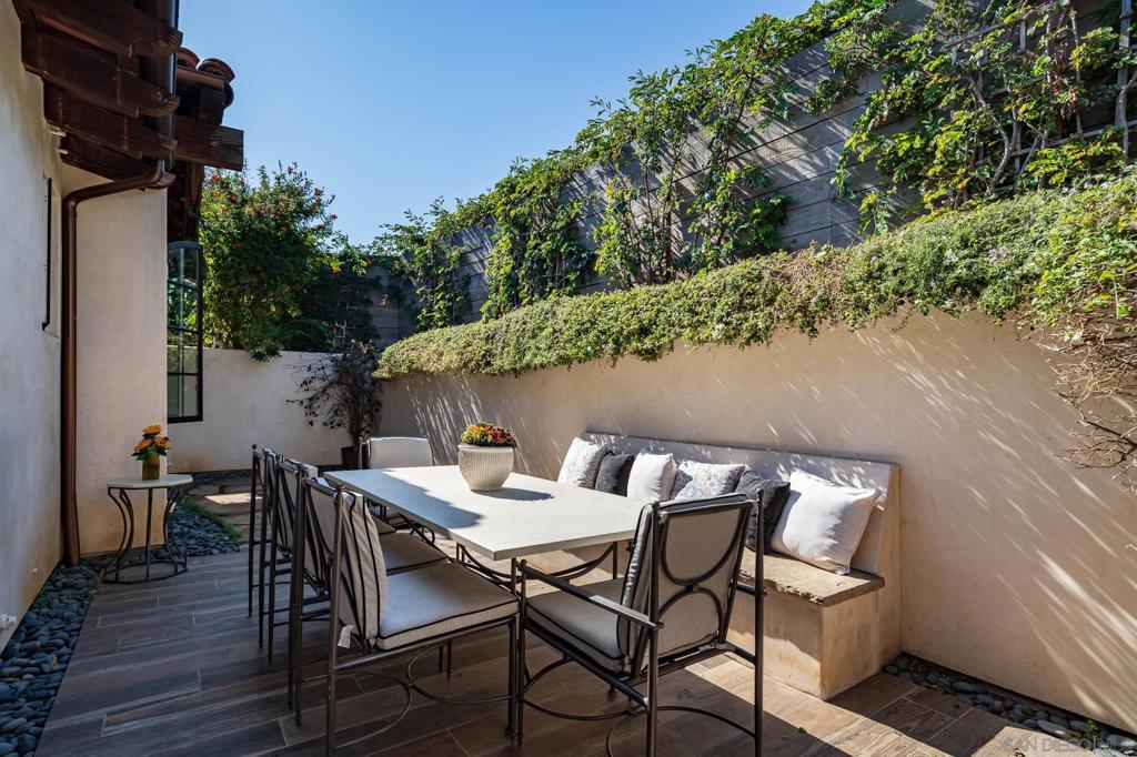 Rancho Santa Fe - Residential