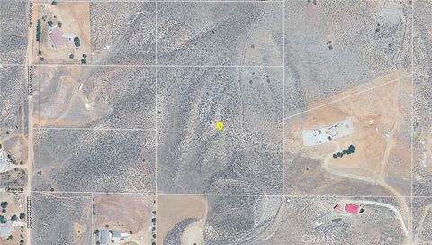 Photo of 0 Via Famero Dr, Acton, CA 93510 (MLS # SR26159061)