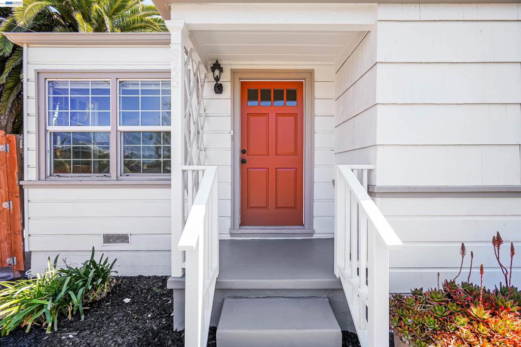 945 62Nd St ST, Oakland CA 94608