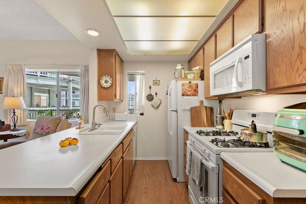 10411 Garden Grove Boulevard 43