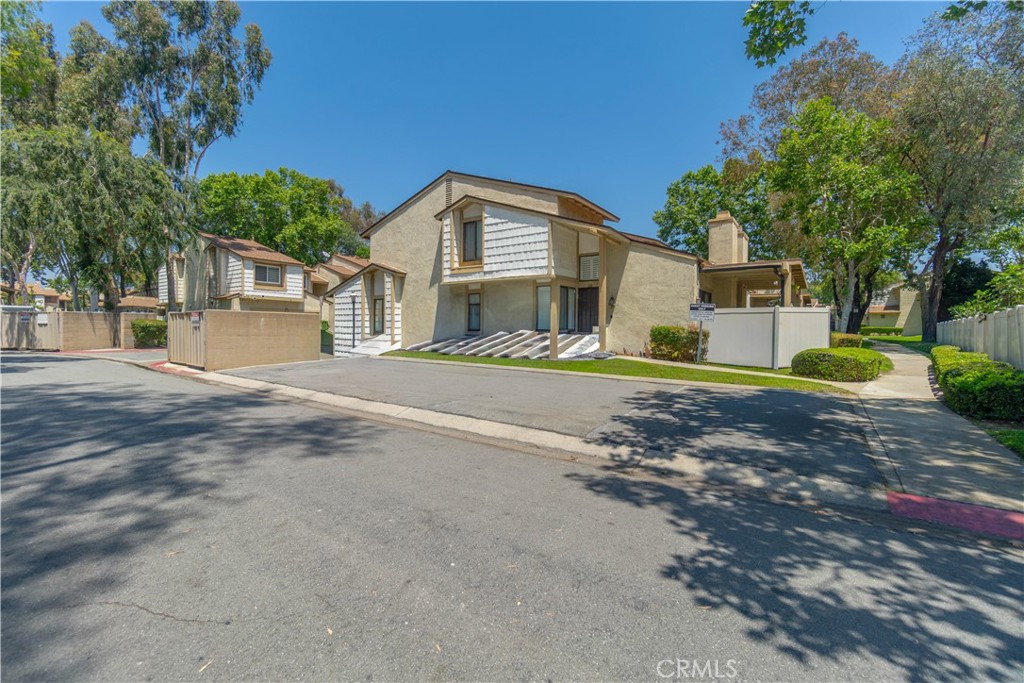 1031 S Palmetto J9