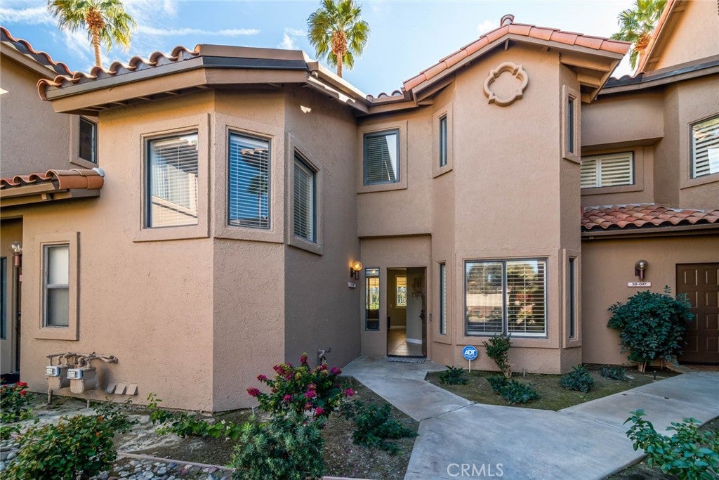 38049 Crocus Lane