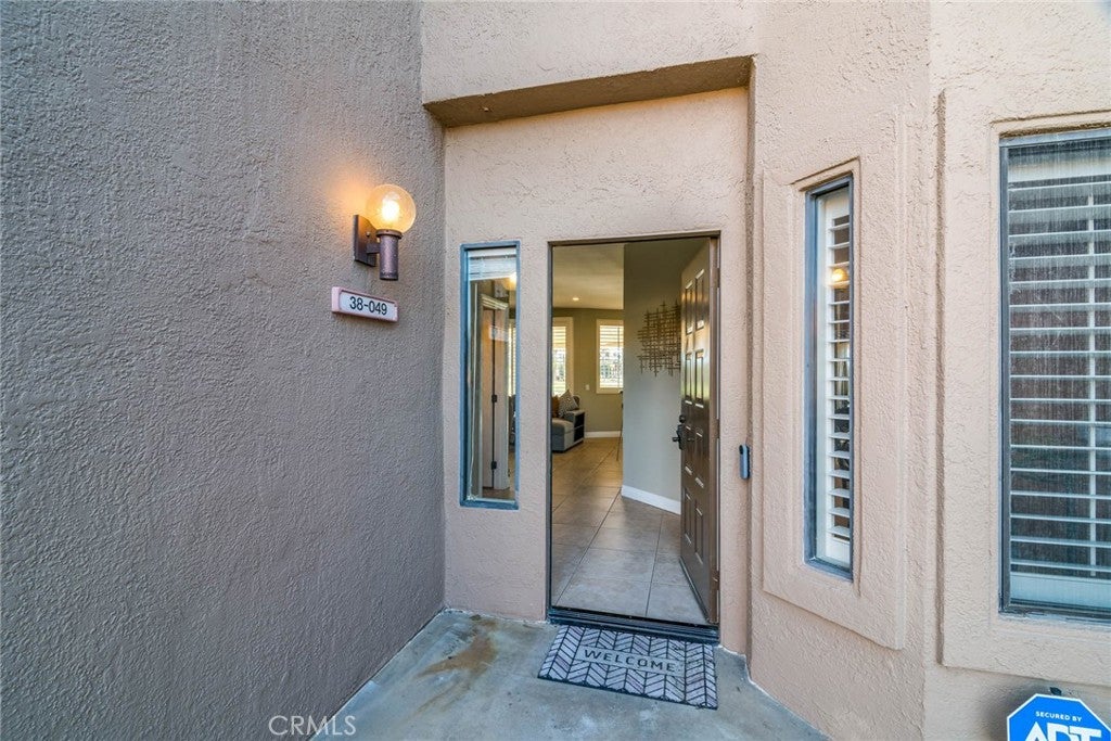 38049 Crocus Lane