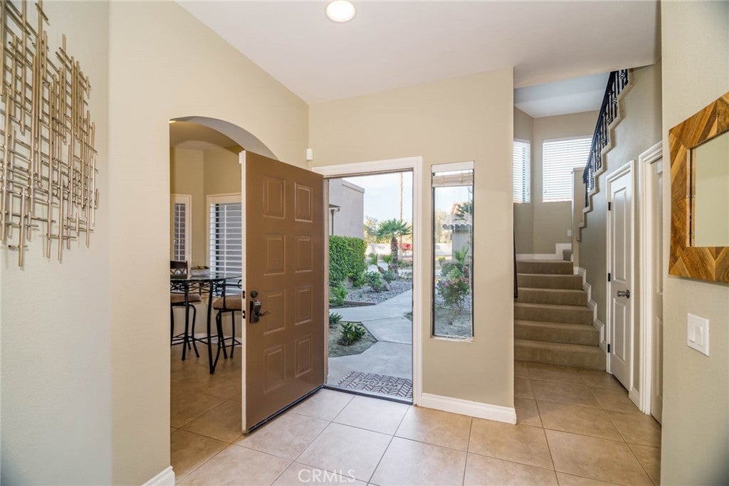 38049 Crocus Lane