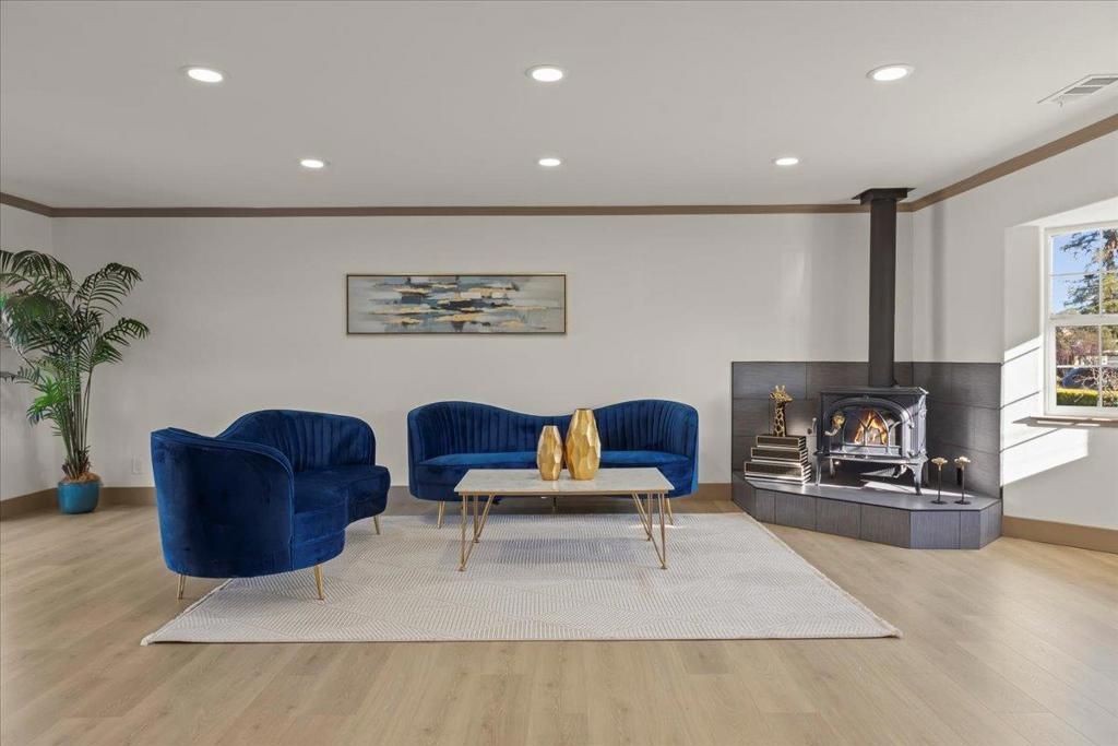 Photo of 381 Fenley Avenue, San Jose, CA 95117 (MLS # ML82031400)