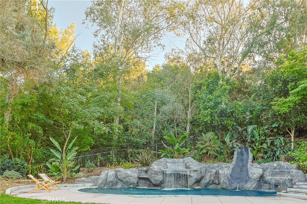 16415 Blue Grass Lane