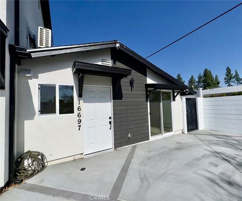 Photo of 16697 Mckeever Street, Granada Hills, CA 91344 (MLS # SR26024831)