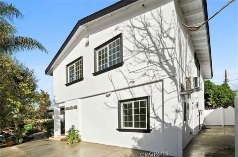 Photo of 8438 Gloria Avenue, North Hills, CA 91343 (MLS # SR26072161)