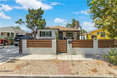 Photo of 6221 Agnes Avenue, North Hollywood, CA 91606 (MLS # SR26014572)