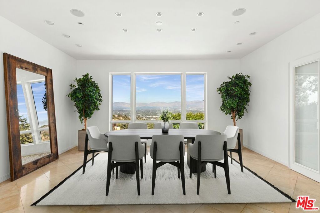 14435 Mulholland Drive