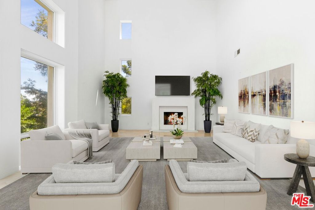 14435 Mulholland Drive