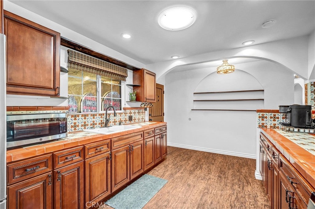 607 Jana Circle, Huntington Beach CA 92648 - Photo 7