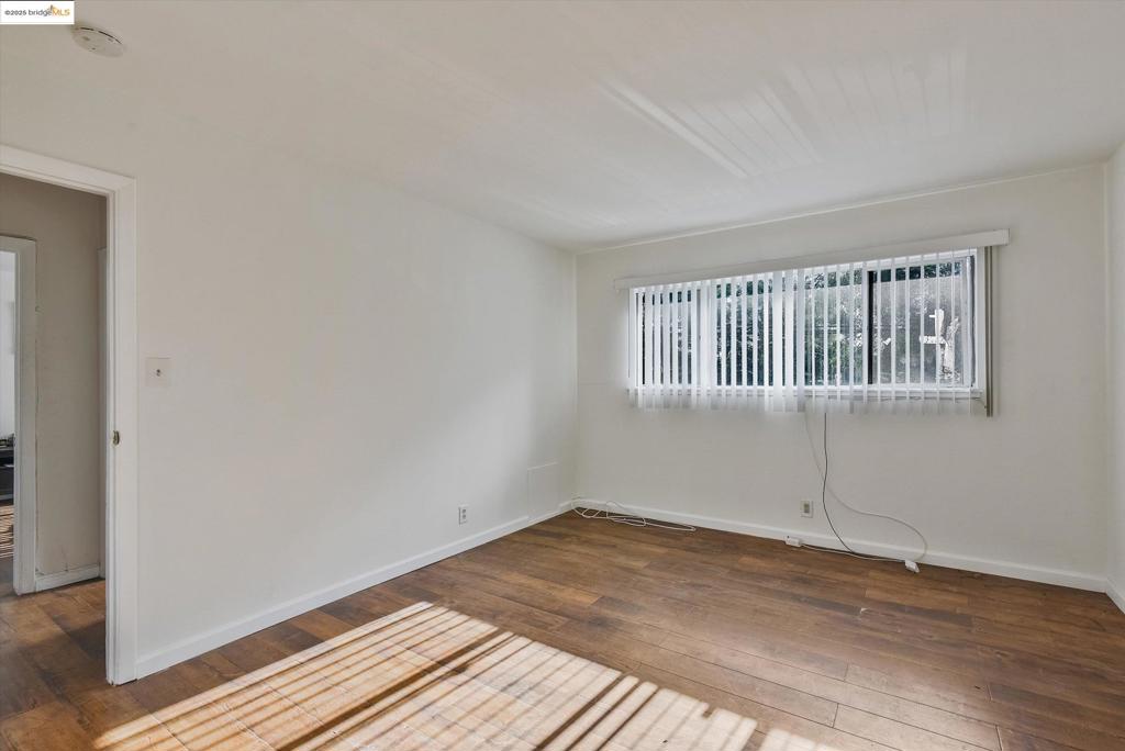 EASTMONT - Residential Income