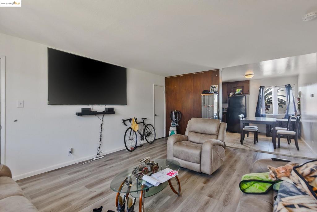 EASTMONT - Residential Income