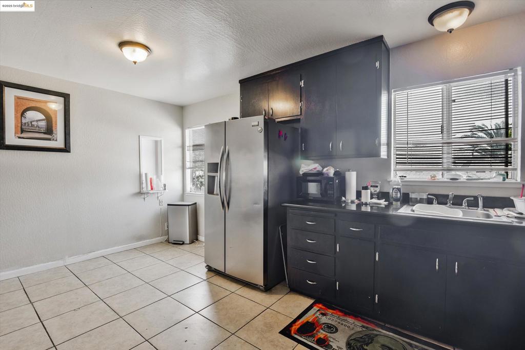 EASTMONT - Residential Income