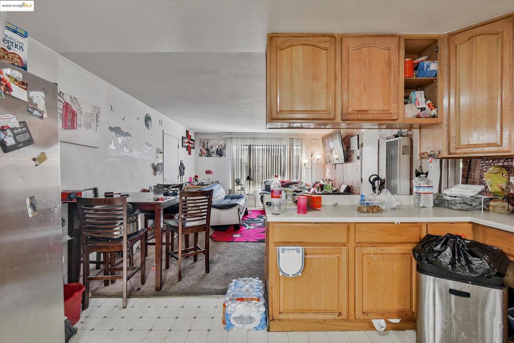 EASTMONT - Residential Income