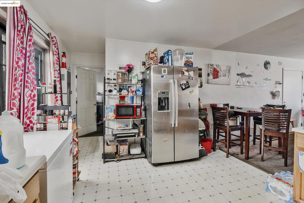 EASTMONT - Residential Income