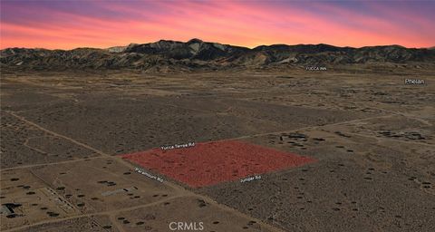 Photo of 0 Paramount Road, Phelan, CA 92371 (MLS # SC26139900)