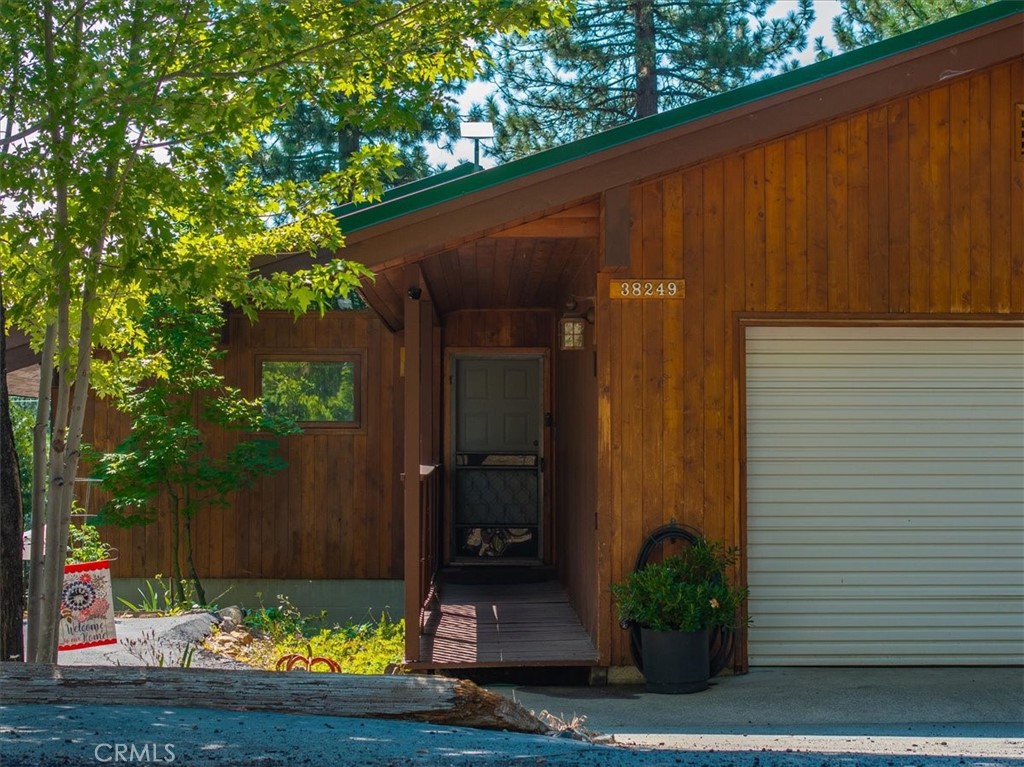 38249 Hampton Avenue