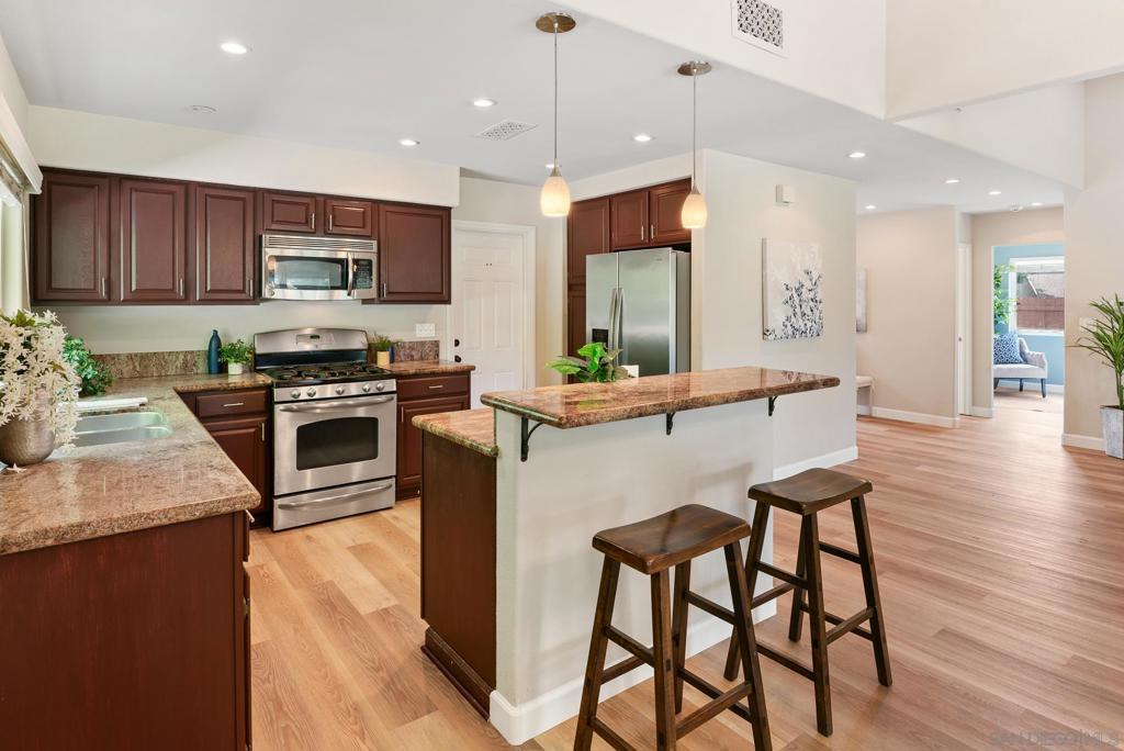 Del Cerro - Residential