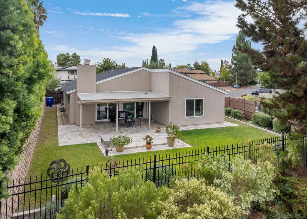 Del Cerro - Residential