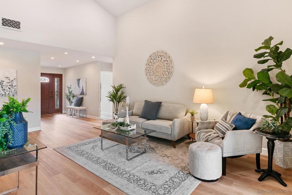 Del Cerro - Residential