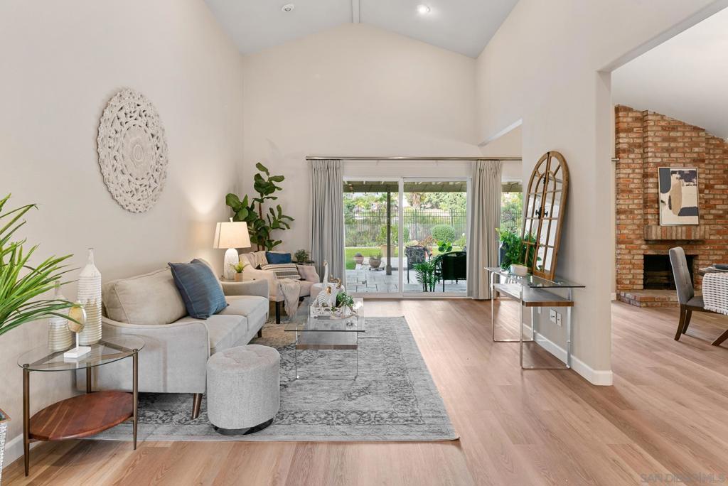 Del Cerro - Residential