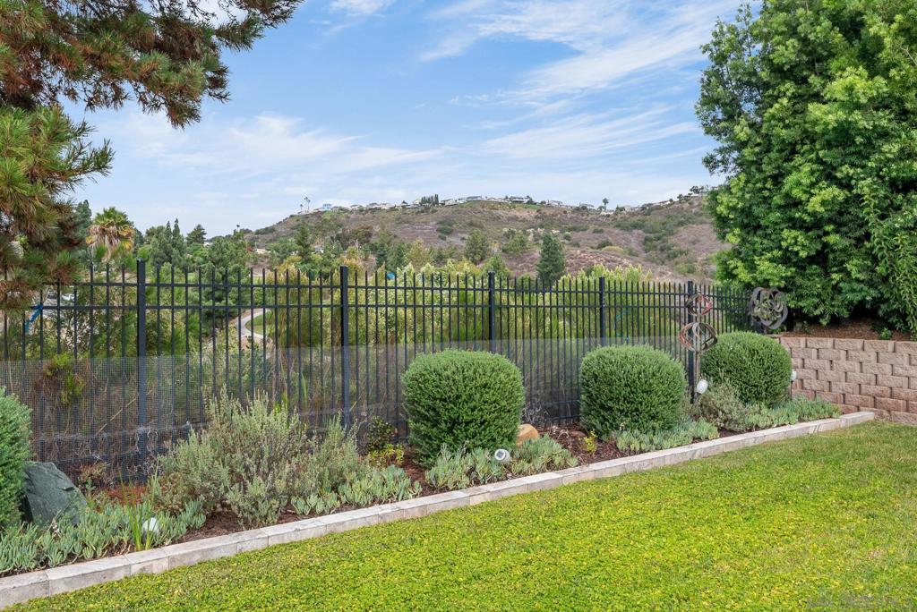 Del Cerro - Residential