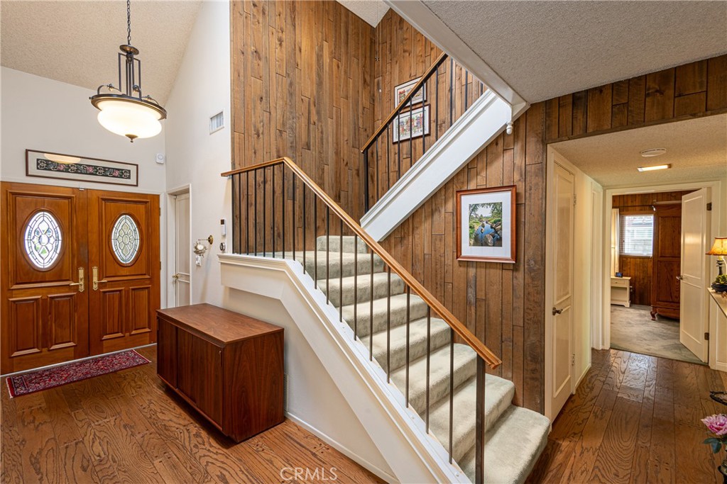 8435 Sale Avenue