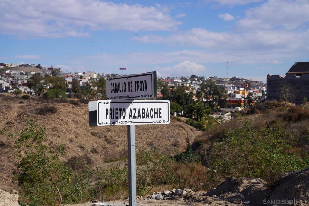3 BLVD Prieto Azabache